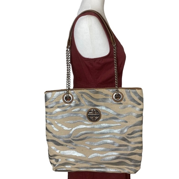 Kate Landry Silver Zebra Print Woven Tote with Chain and Leather Straps - Picture 2 of 14